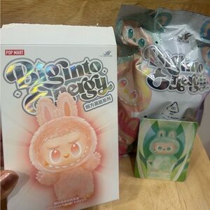 PopMart 100% Authentic Labubu Big Into Energy - Serenity